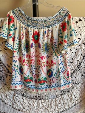 Flying Tomato 🍅 Off-Shoulder Floral Top - Cream with Multicolor Print Size Small
